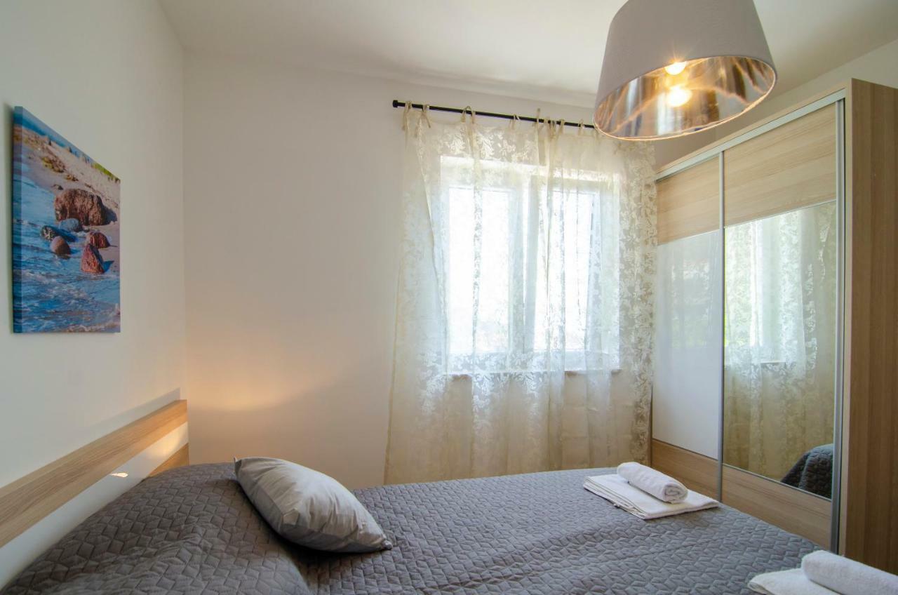 Apartments Sara 3 볼 외부 사진
