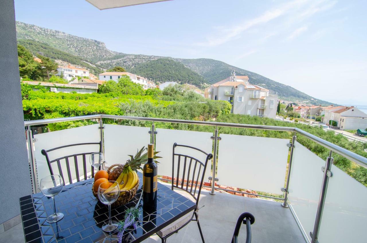 Apartments Sara 3 볼 외부 사진