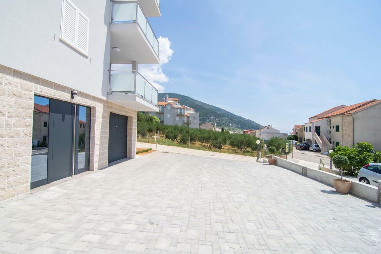 Apartments Sara 3 볼 외부 사진