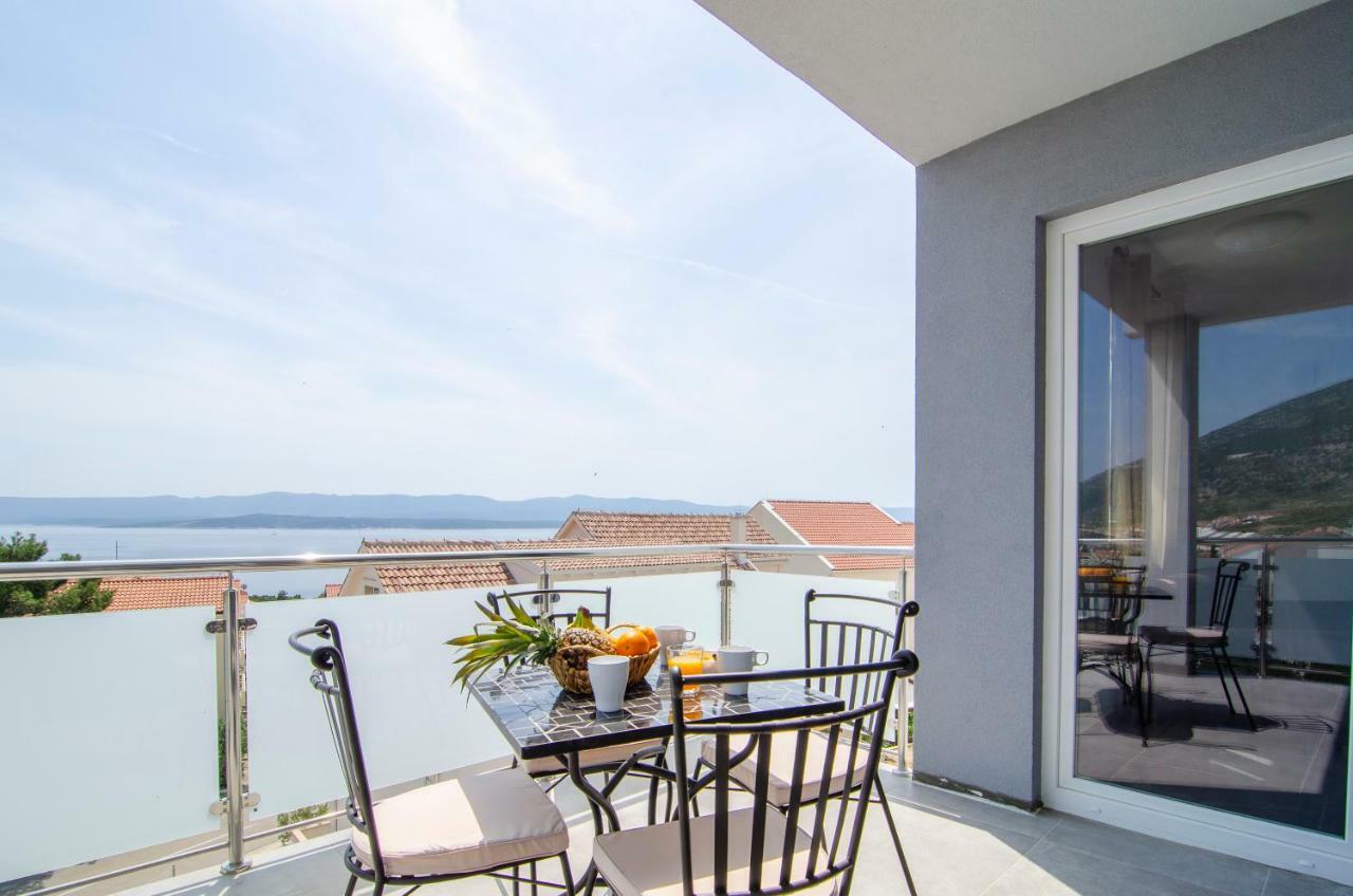 Apartments Sara 3 볼 외부 사진